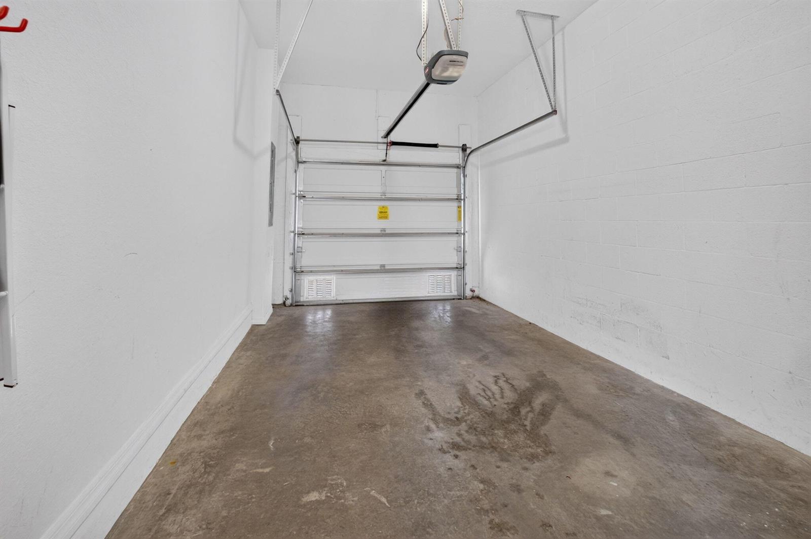 Residential Lease in Boynton Beach 4