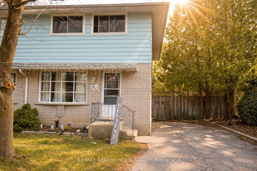 181 Cedarvale Crescent, Waterloo, ON, N2L4T3 | Card Image