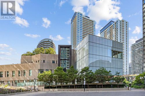 608-90 Queens Wharf Rd, Toronto, ON, M5V0J4 | Card Image