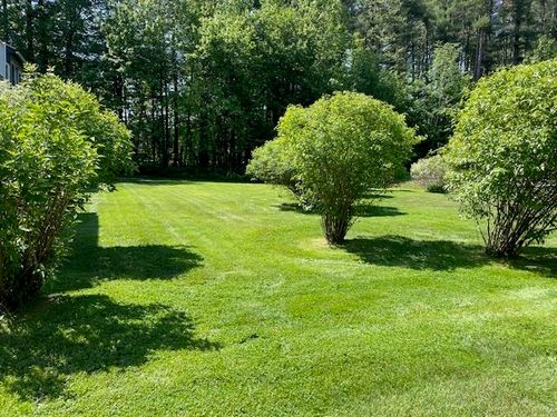 18 Deborah Ln, Dover, NH, 03820-9128 | Card Image