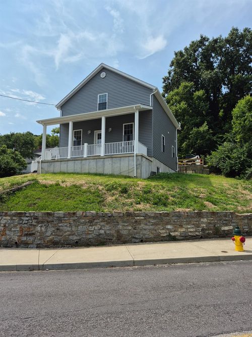 622 Marmot Lane, Aurora, IN, 47001 | Card Image