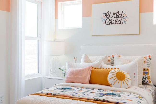 This end home has light and bright windows throughout | Image 27