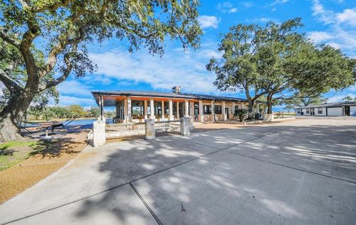 5523 Ehrman Lake Ln, Wallis, TX, 77485-9293 | Card Image