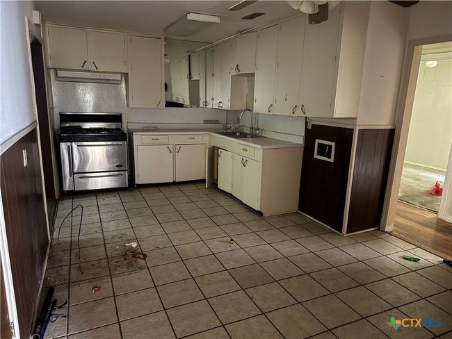 200 W Odell St, House other with 4 bedrooms, 2 bathrooms and null parking in Austin TX | Image 12