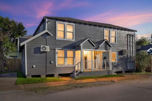 1401 Collier St, Houston, TX, 77023-2016 | Card Image