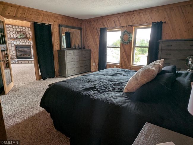 Knotty pine walls | Image 23