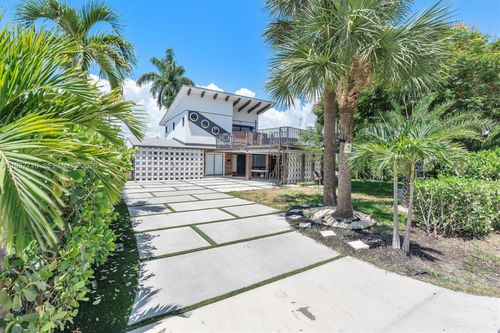 3375 Ne 20th Ave, Oakland Park, FL, 33306-1024 | Card Image