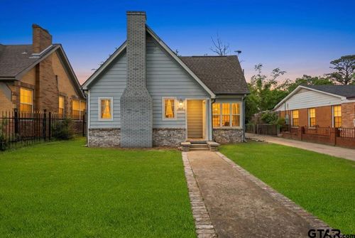 917 W Shaw St, Tyler, TX, 75701 | Card Image