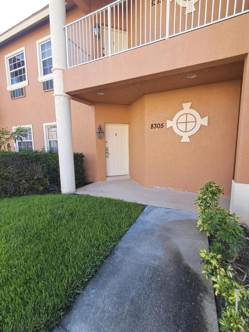 b-8305 Mulligan Cir, Port St. Lucie, FL, 34986-3281 | Card Image