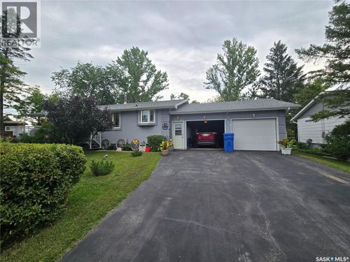 808 Assiniboia Ave, Stoughton, SK, S0G0B9 | Card Image