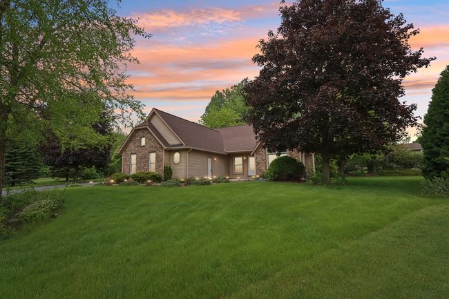 N61W14730 Woodcrest Ct, House other with 3 bedrooms, 3 bathrooms and 2 parking in Menomonee Falls WI | Image 70