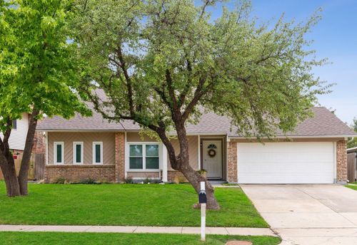 2520 Via Avenida, Carrollton, TX, 75006-4652 | Card Image