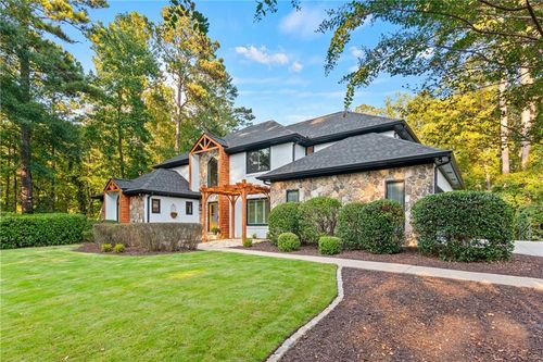 8765 River Bluff Ln, Roswell, GA, 30076-3920 | Card Image