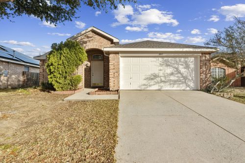2013 Clear Creek Dr, Little Elm, TX, 75068-5898 | Card Image
