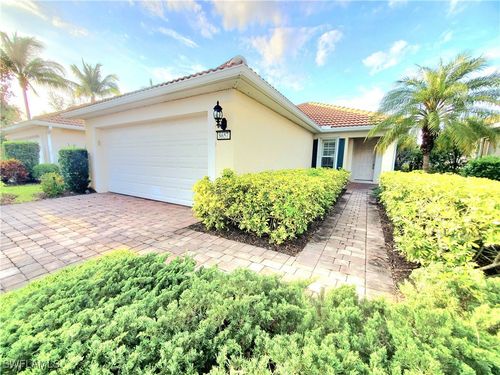 8657 Querce Ct, NAPLES, FL, 34114-2745 | Card Image
