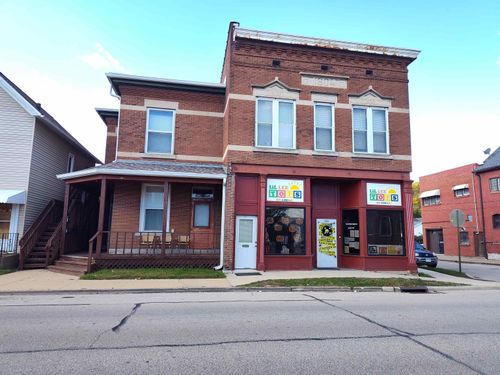 1233-1229-1233 Rhomberg Ave, DUBUQUE, IA, 52001-2108 | Card Image