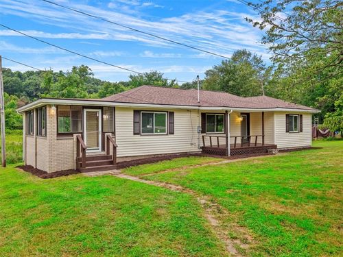 1403 Blackhawk Rd, Darlington, PA, 16115-1701 | Card Image