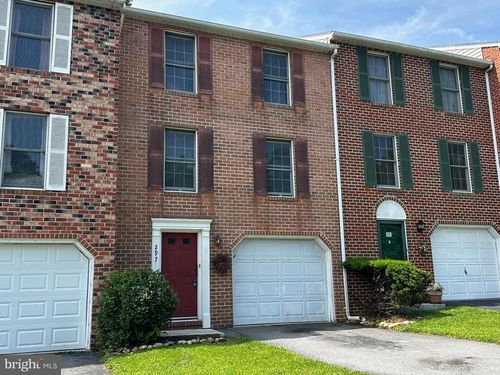 297 Old Furnace Rd, HARPERS FERRY, WV, 25425-6352 | Card Image