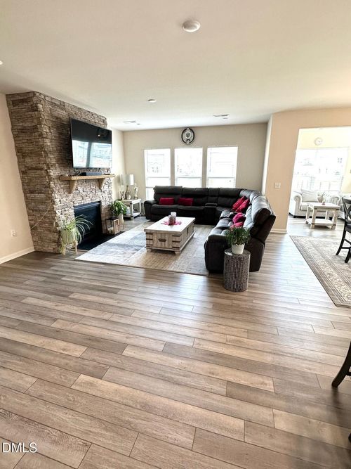 3606 Autumn Creek Dr, Fuquay Varina, NC, 27526-3572 | Card Image