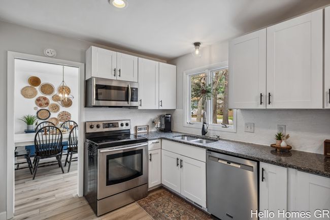 Kitchen | Image 9