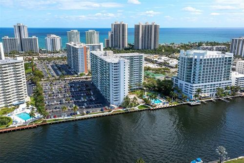 717-3233 Ne 34th St, Fort Lauderdale, FL, 33308-6947 | Card Image