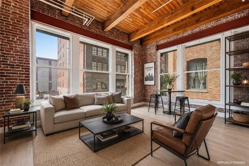 204-308 W 8th St, Kansas City, MO, 64105-1520 | Card Image