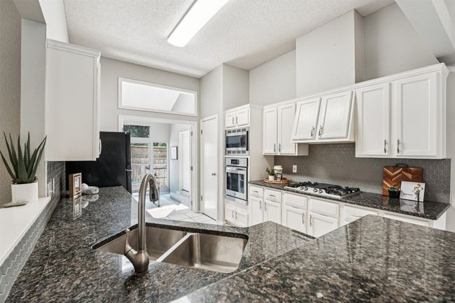 8204 Cahill Dr, House other with 3 bedrooms, 2 bathrooms and 4 parking in Austin TX | Image 12