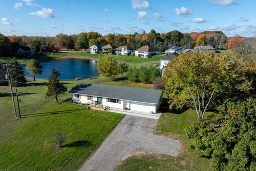 3332 S Lincoln Rd, Mount Pleasant, MI, 48858-8553 | Card Image