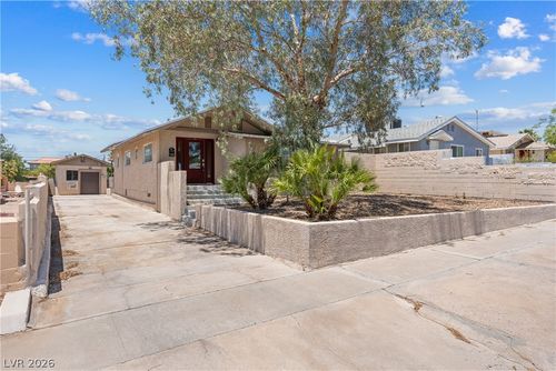 652 Avenue C, Boulder City, NV, 89005-2738 | Card Image