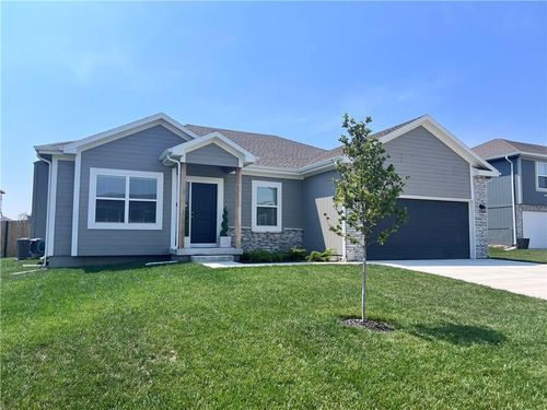 606 Summer Dawn Ct, Belton, MO, 64012 | Card Image