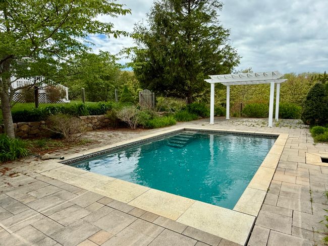 C - 19-C Old Woods Rd, House other with 4 bedrooms, 3 bathrooms and null parking in Chilmark MA | Image 28