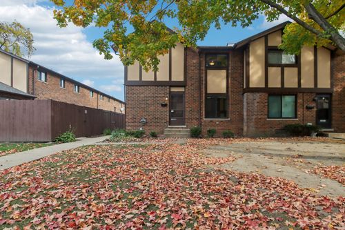 1S309 Windsor Ln, Villa Park, IL, 60181-3862 | Card Image