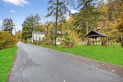 81 Dewitt St, Kingston, NY, 12401-6505 | Card Image