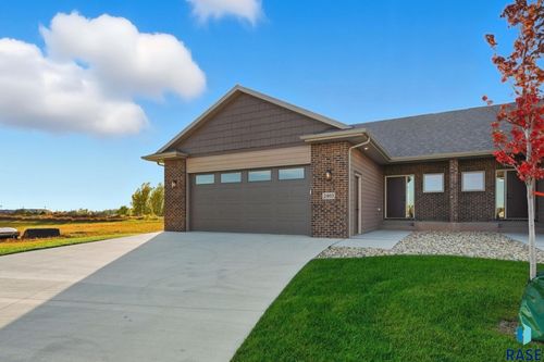 2403 E Joshua Cir Circle, Sioux Falls, SD, 57108 | Card Image