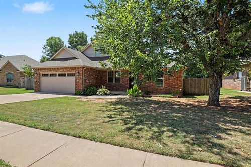 1022 Fox Run Lane, Blanchard, OK, 73010 | Card Image