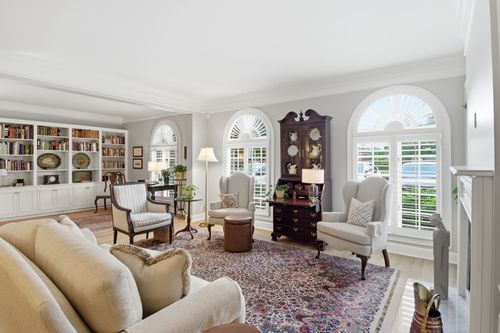 106-3737 W End Ave, Nashville, TN, 37205-2451 | Card Image