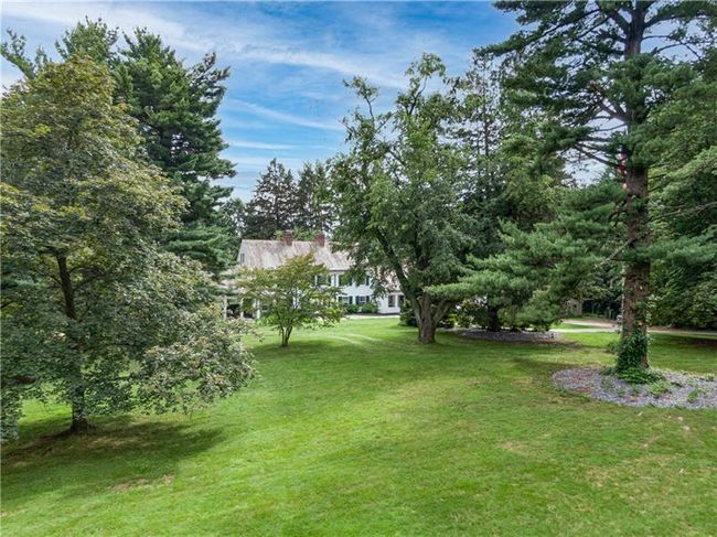 1800 Hassam Rd, House other with 4 bedrooms, 4 bathrooms and 4 parking in Coraopolis PA | Image 4