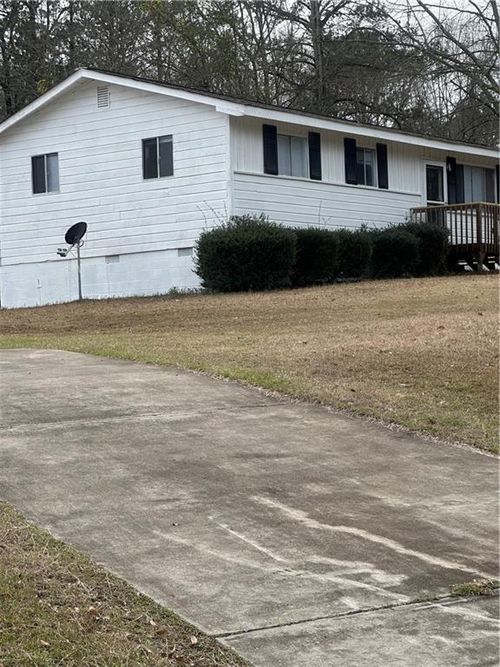 193 Frazier Dr Se, Milledgeville, GA, 31061-4823 | Card Image