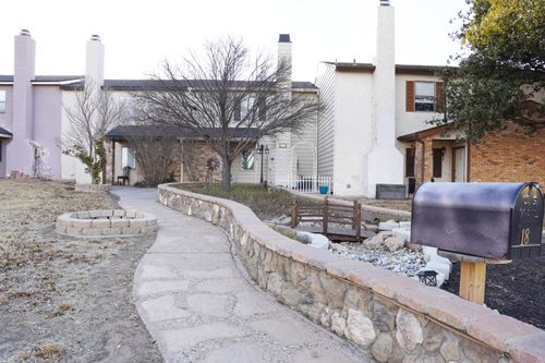 unit-c18-8639 Knoxville Dr, Lubbock, TX, 79423-2704 | Card Image