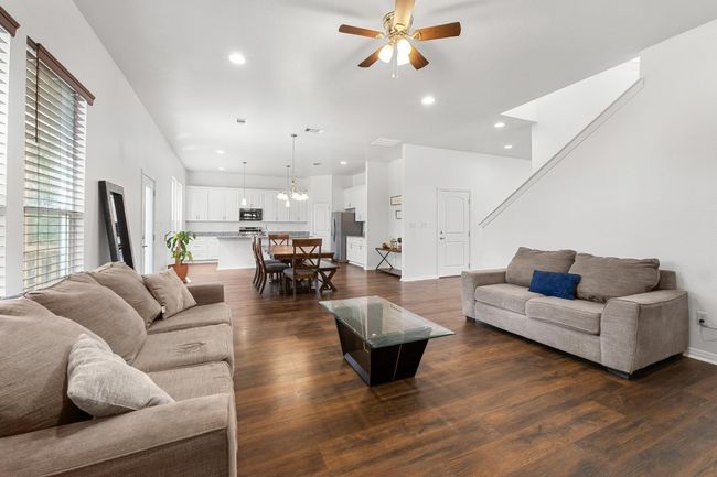 118 Waialua Ct, House other with 3 bedrooms, 3 bathrooms and 4 parking in Bastrop TX | Image 4