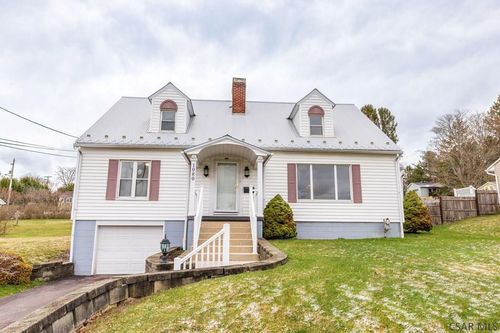 1080 W Union St, Somerset, PA, 15501-1249 | Card Image