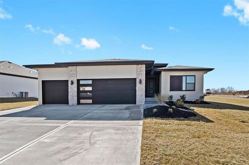 1227 Larkspur Pl, Raymore, MO, 64083-8751 | Card Image