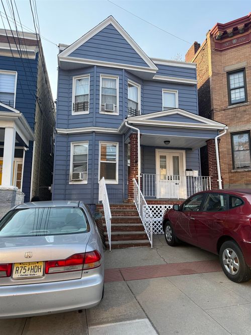 1st-1207 Central Ave, Union City, NJ, 07087-3121 | Card Image