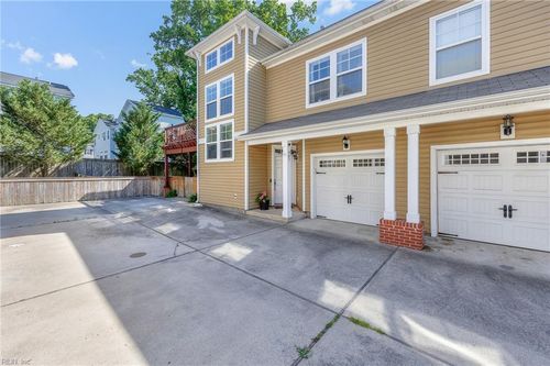 907 12th St, Virginia Beach, VA, 23451-4395 | Card Image