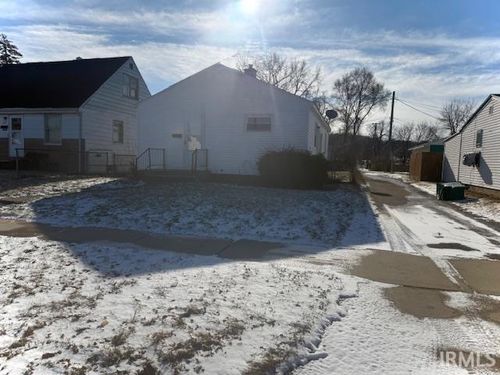 2523 Milburn Blvd, Mishawaka, IN, 46544-4319 | Card Image