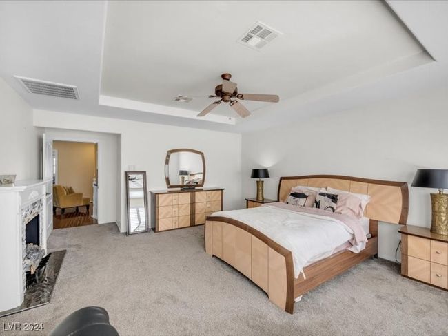 XLarge Bedroom | Image 22