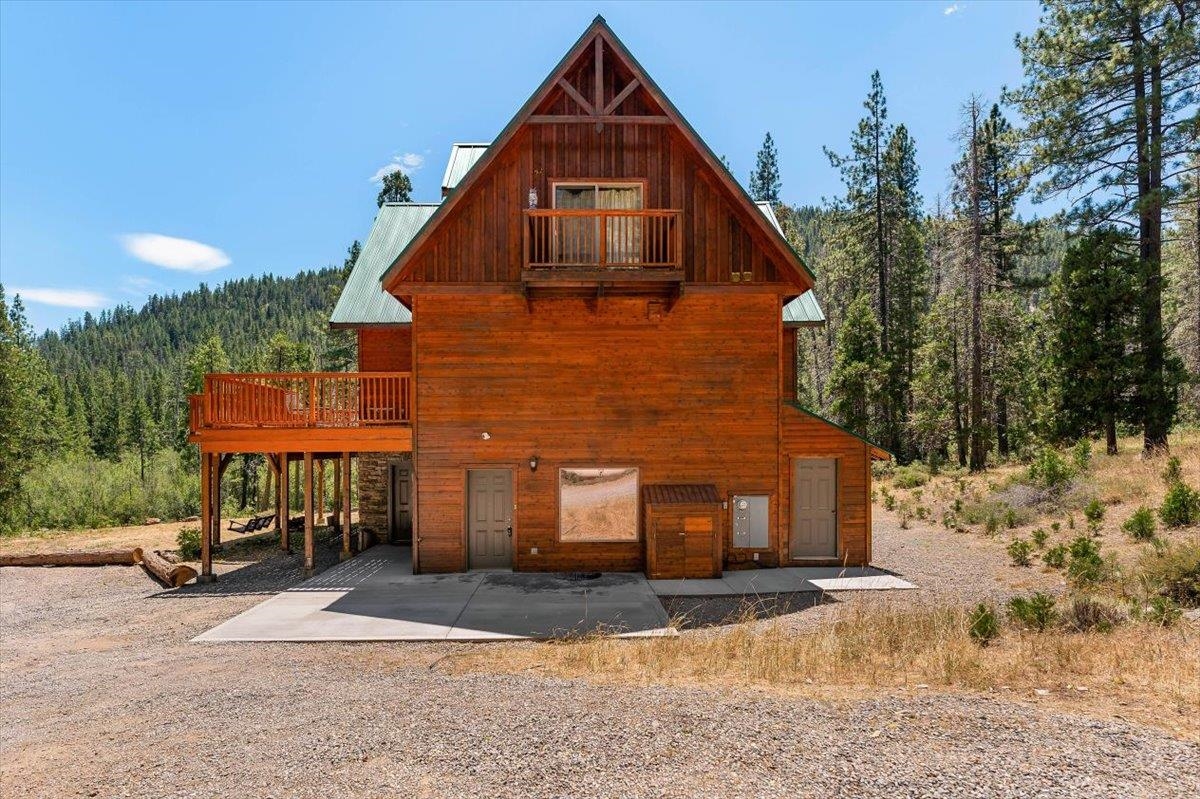 Residential in Weed