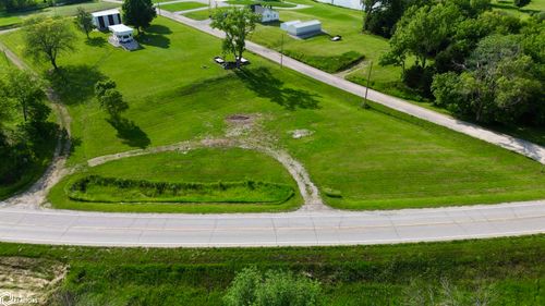 906 Lake Rd. Road, Bedford, IA, 50833 | Card Image