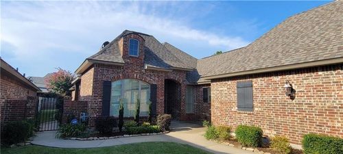 1060 Richmond Cir, Lake Charles, LA, 70605-6675 | Card Image