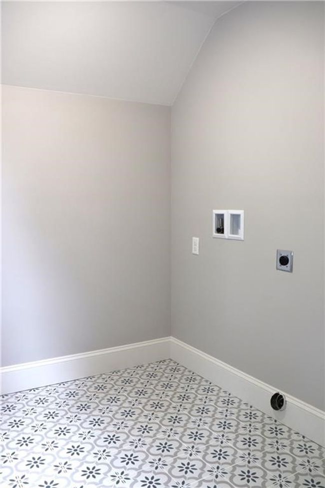 36015 Main St, House other with 5 bedrooms, 2 bathrooms and null parking in WHITEHALL WI | Image 32